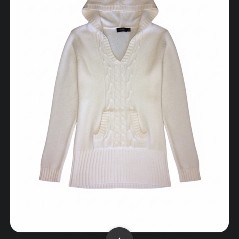 Chesley Cream V-Neck Cable Knit Sweater